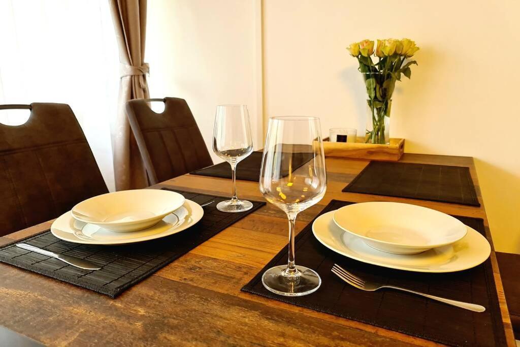 Rivulet 2 Bedroom Apartment バーデン＝バーデン エクステリア 写真